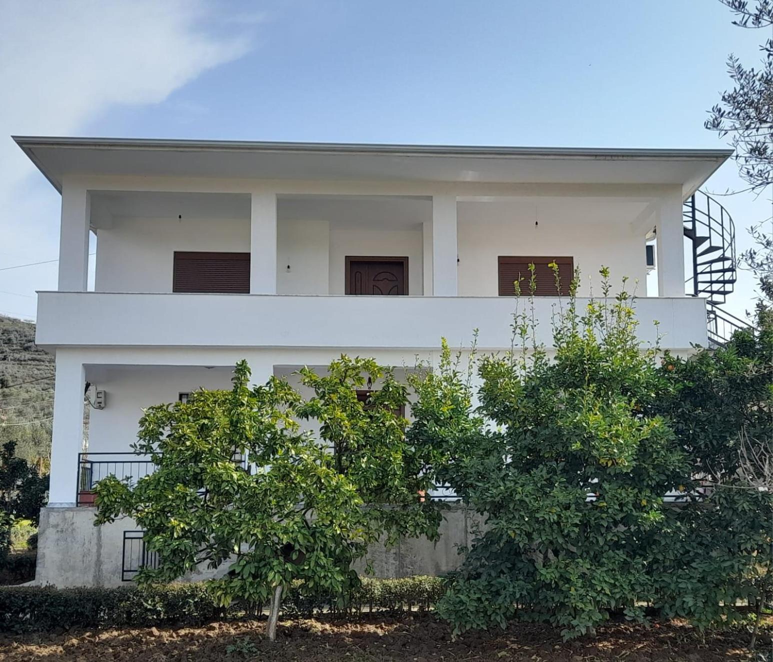 Villa Besart เบราท ภายนอก รูปภาพ